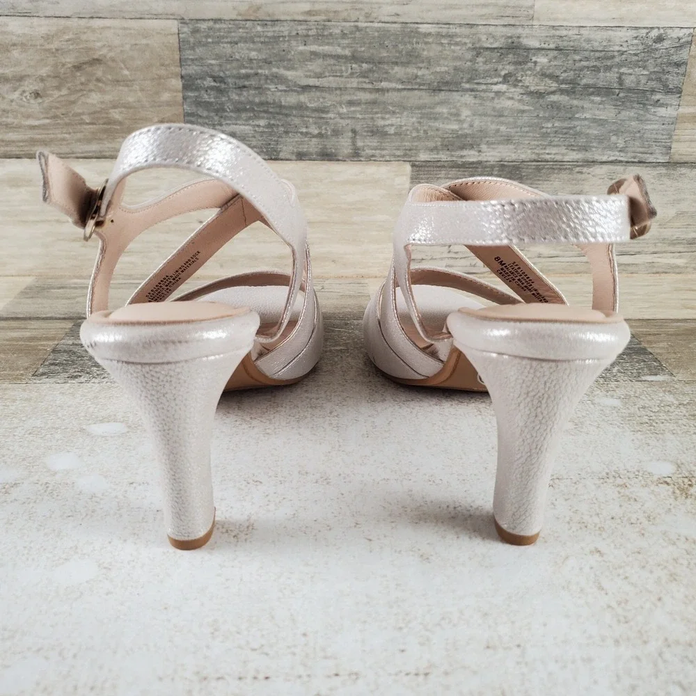 Sofft Jolene Womens Strappy Sandal Sz 8 M Champagne Metallic Leather Slingback